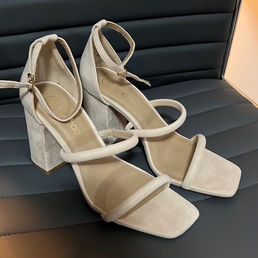 Bohoo Women’s heels